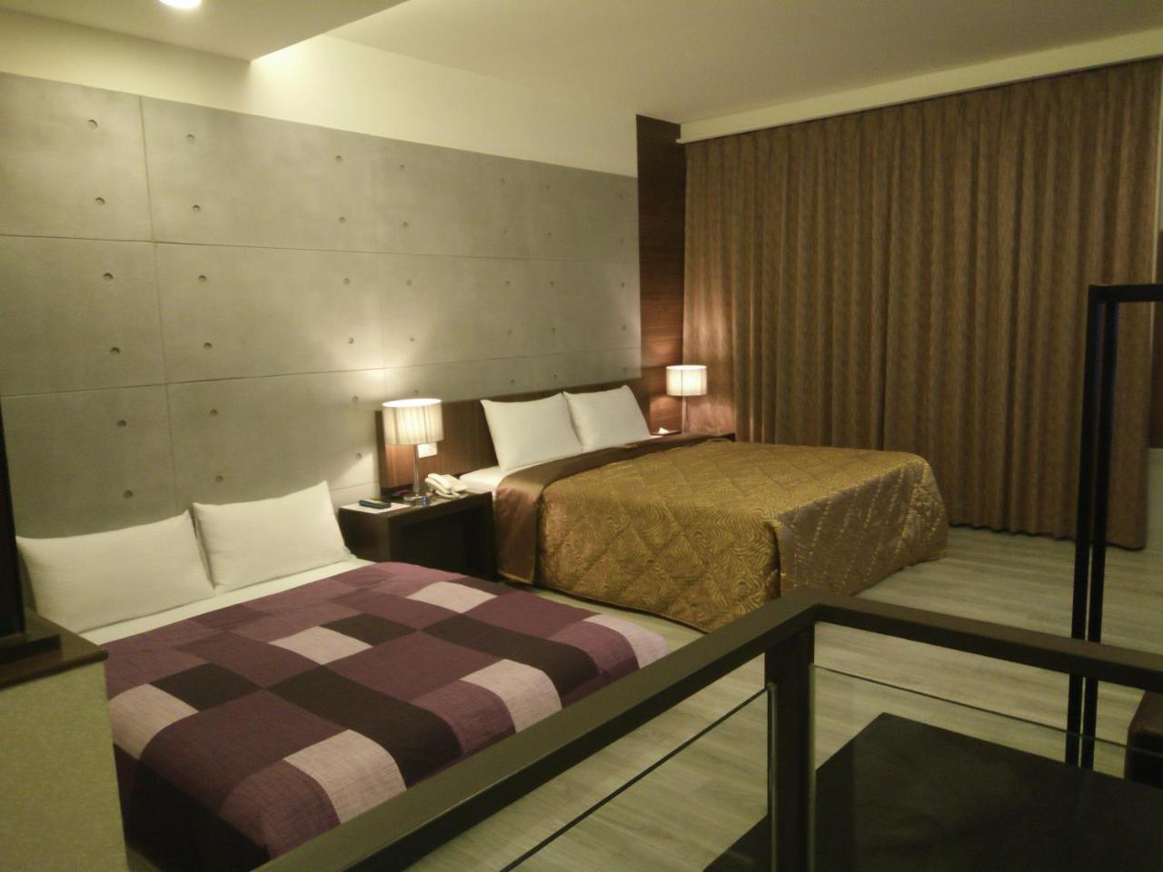 Foxdou Business Motel Tainan Esterno foto